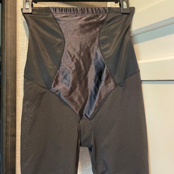 Maidenform shapewear - Picture 1 of 3